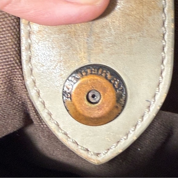 Burberry Northfield tote purse Nova Check well loved with a lot of life left - Picture 10 of 12